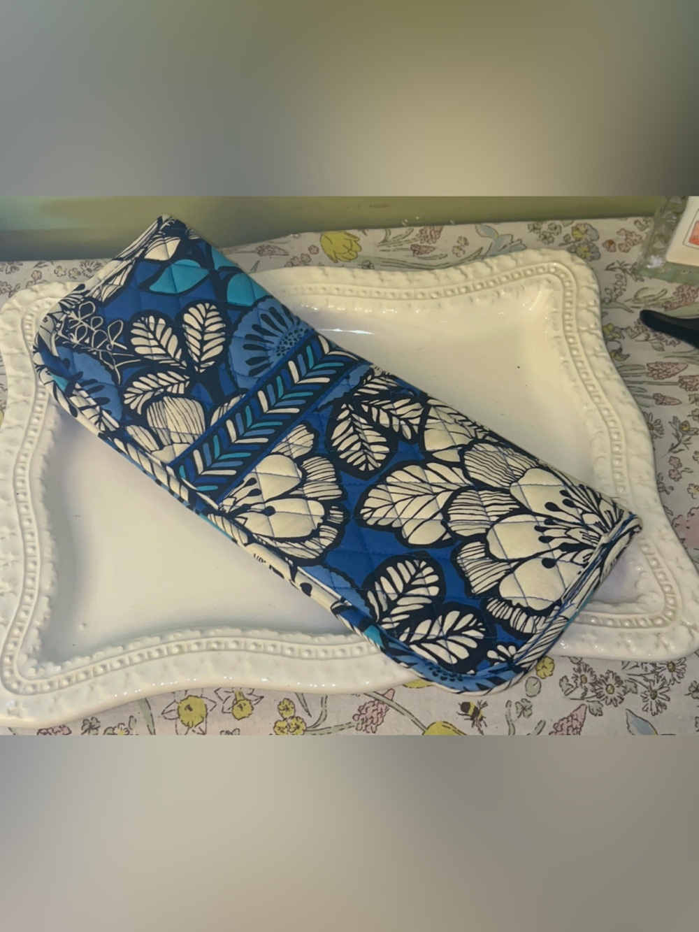 Vera Bradley Curling &Flat Iron Cover in Blue Bayou Pattern